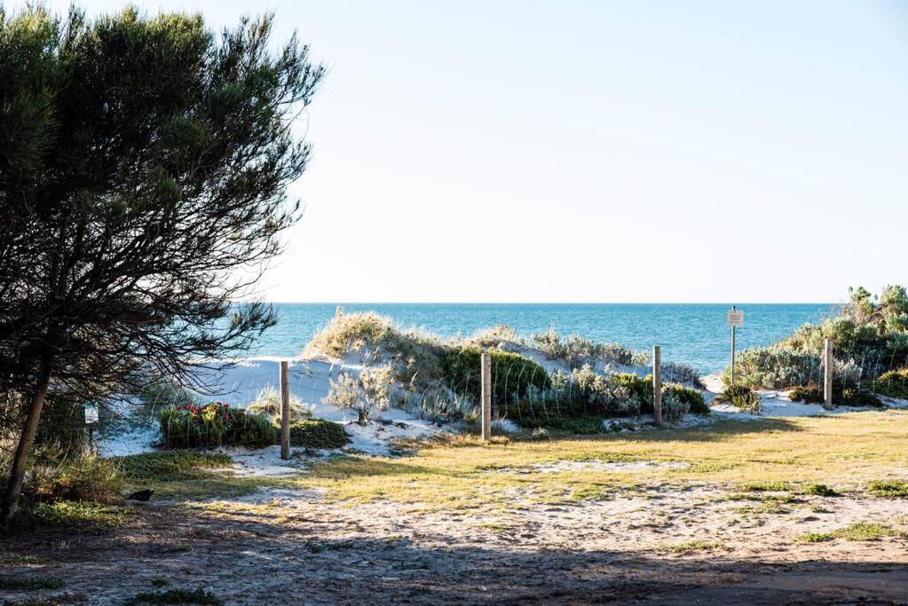 Beachfront Escape Apartment Port Adelaide Exterior photo